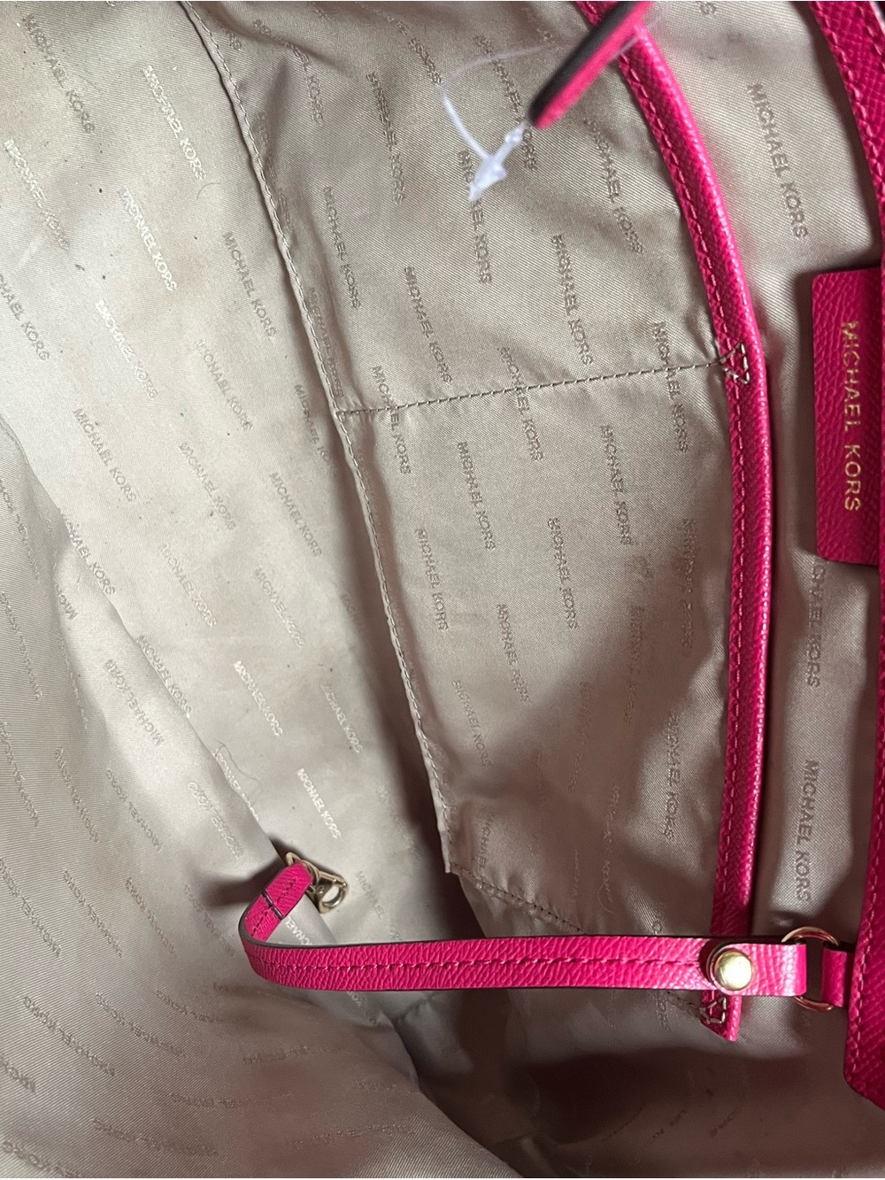 Michael Kors Voyager tote “LOVE” - Picture 8 of 9